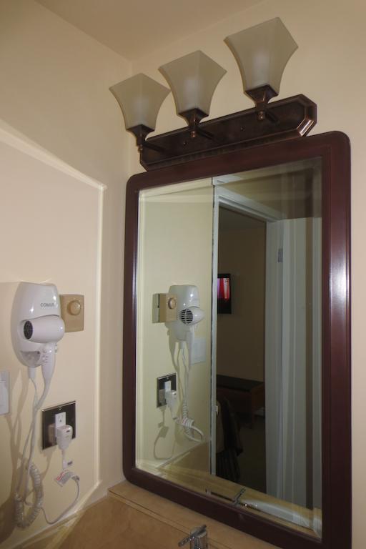 Vanderhoof Inn Cameră foto