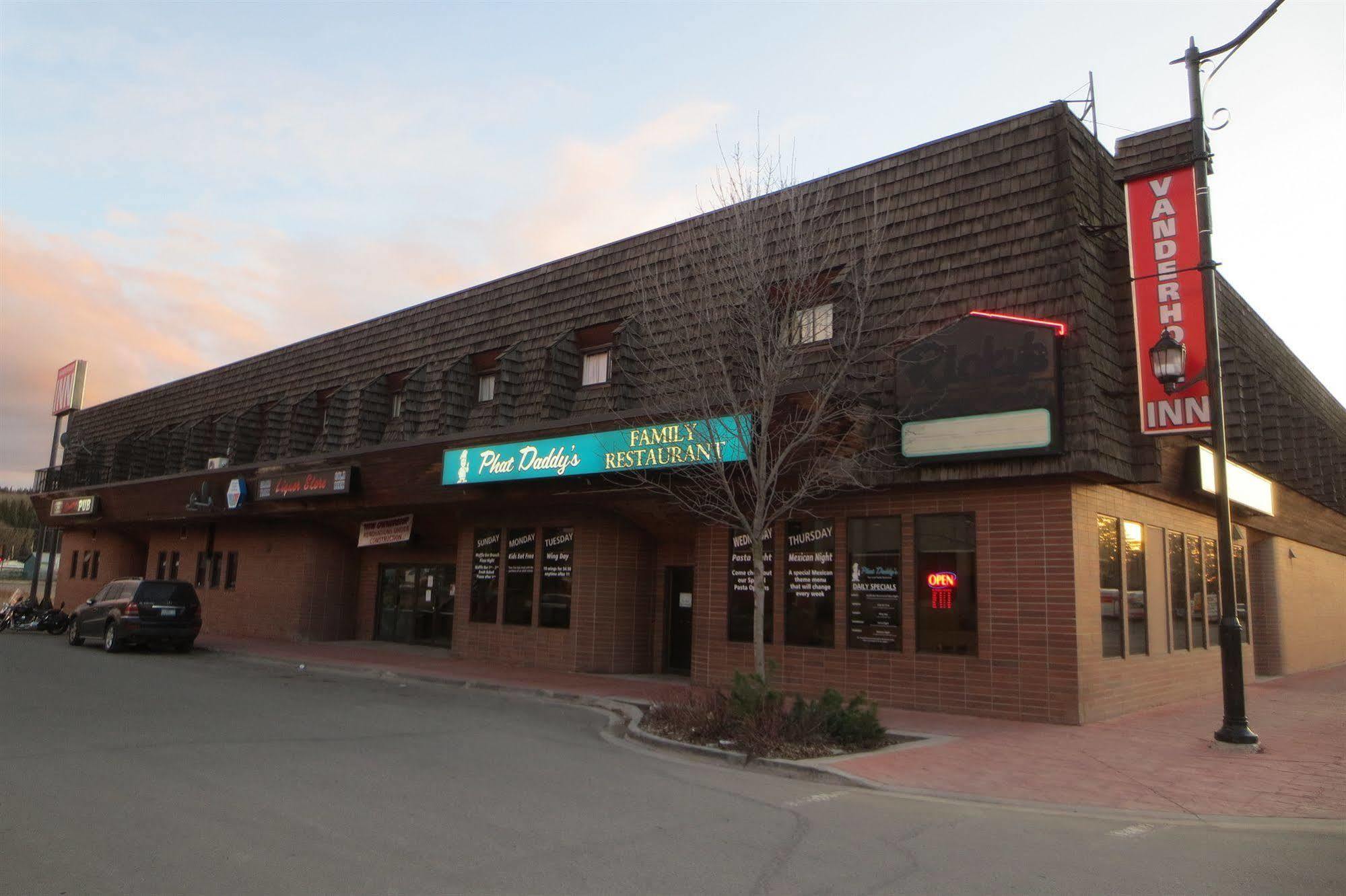 Vanderhoof Inn Exterior foto